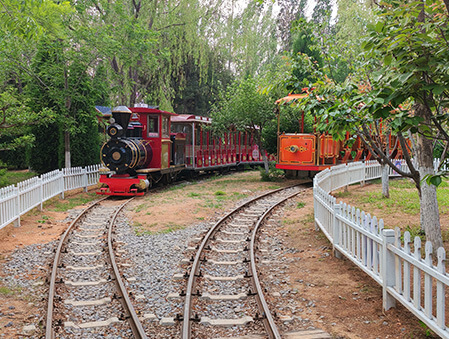 Black-retro-train-11