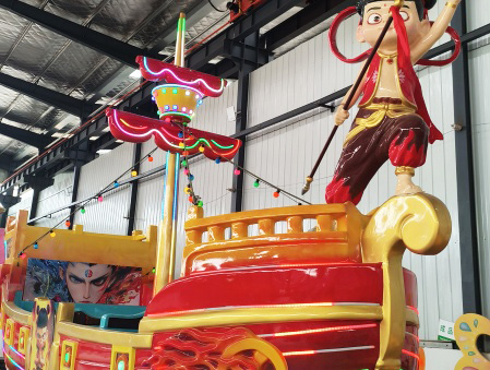 Drifting pirate ship06